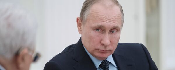 El presidente de Rusia, Vladímir Putin, en una reunión con su homólogo palestino, Mahmud Abás. - Sputnik Mundo