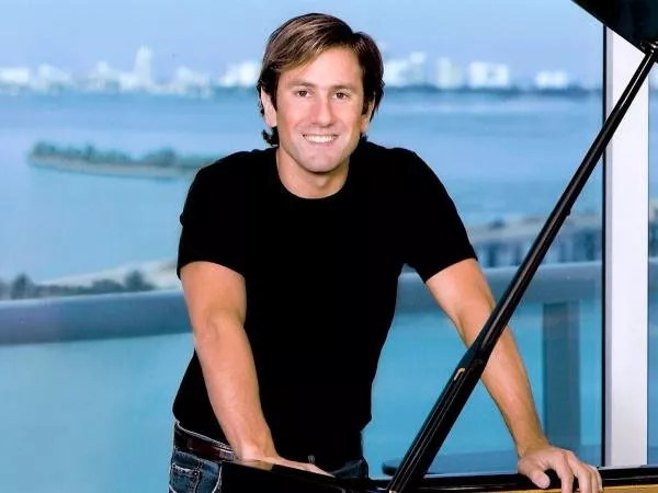 Ciro Foderé, pianista uruguayo. Ciro Foderé, pianista uruguayo. - Sputnik Mundo