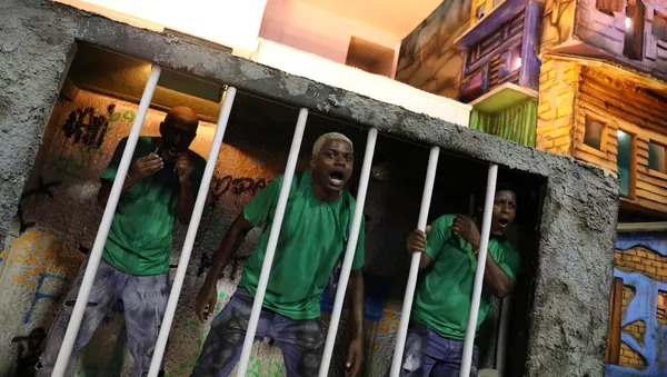 La escuela de samba Beija Flor durante el carnaval en Río de Janeiro, Brasil