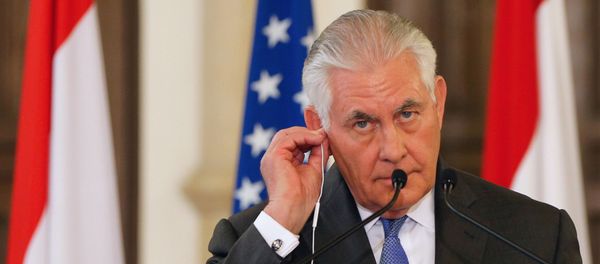 Rex Tillerson en una visita por Oriente Medio Rex Tillerson en una visita por Oriente Medio - Sputnik Mundo