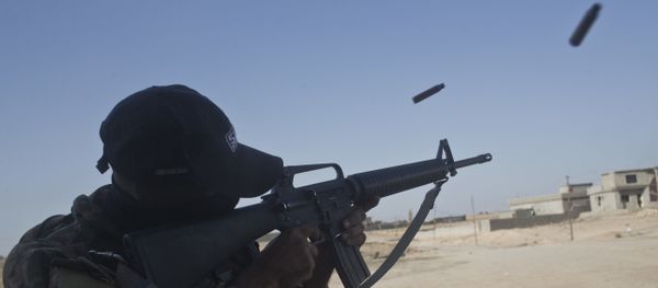 Un tiroteo con proyectiles tradicionales en Irak - Sputnik Mundo