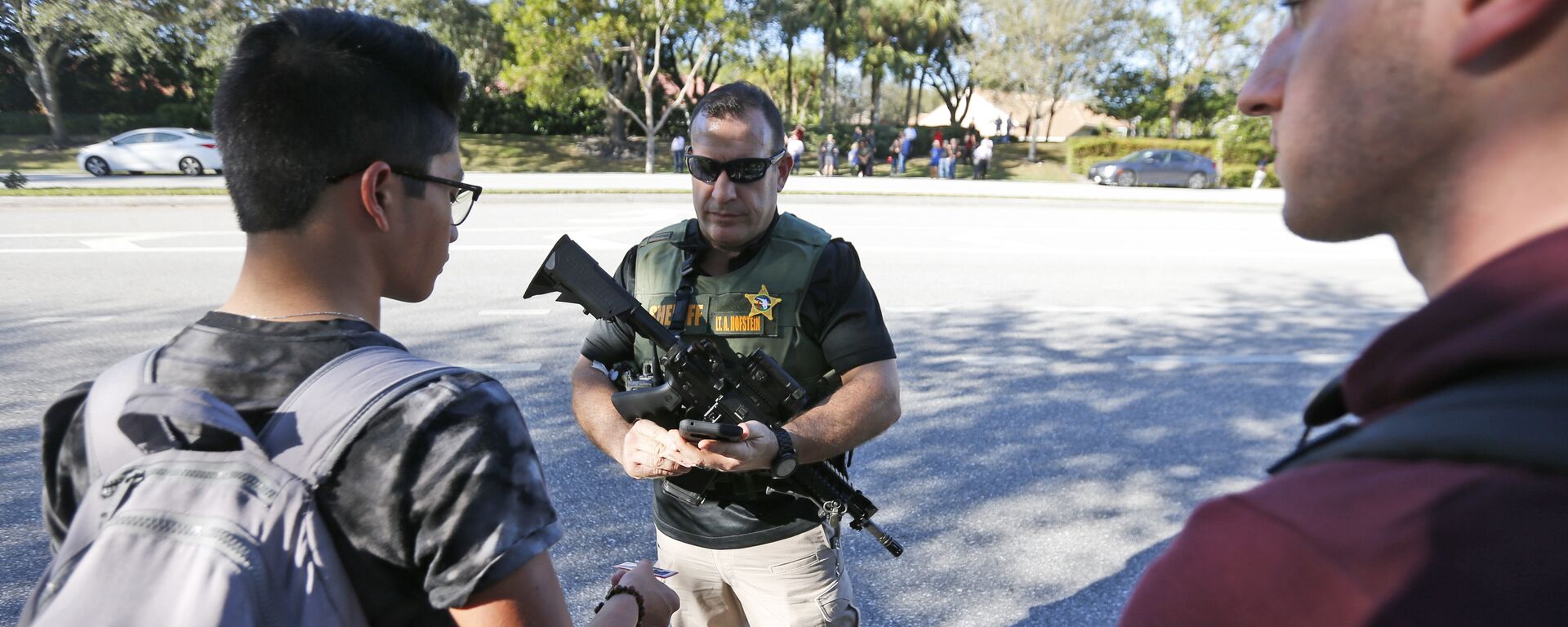 Policía en el lugar del ataque a una escuela secundaria del estado de Florida, EEUU - Sputnik Mundo, 1920, 28.08.2022