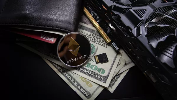 Moneda de ethereum (imagen referencial) - Sputnik Mundo