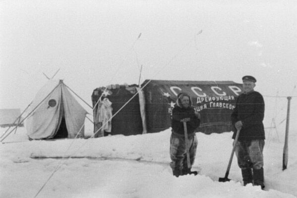 Un viaje por todas las estaciones polares de Rusia Un viaje por todas las estaciones polares de Rusia - Sputnik Mundo