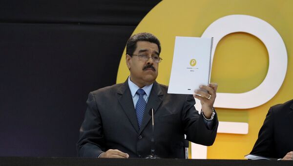 Nicolás Maduro, presidente de Venezuela, durante el lanzamiento de la criptomoneda petro - Sputnik Mundo