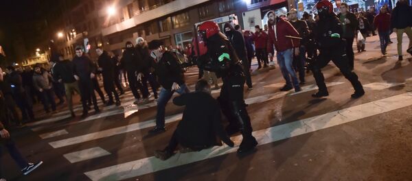 Enfrentamientos en Bilbao - Sputnik Mundo