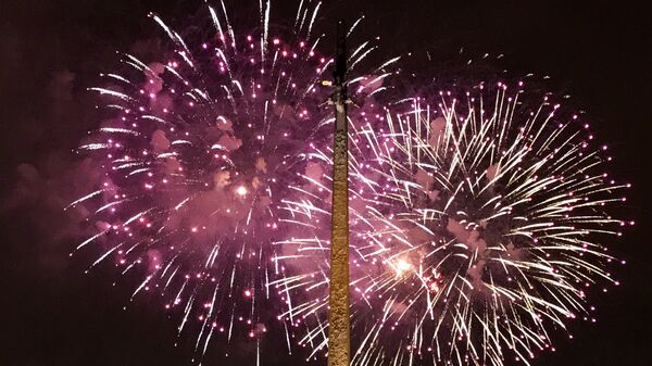 Fuegos artificiales en Moscú  - Sputnik Mundo