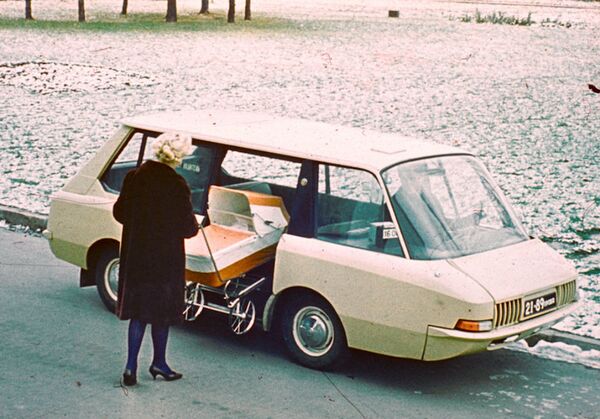 Autos y electrónica para el hogar: siete inventos soviéticos que se adelantaron a su tiempo - Sputnik Mundo
