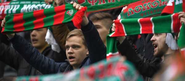 Hinchas del club Lokomotiv Moscú (archivo) Hinchas del club Lokomotiv Moscú (archivo) - Sputnik Mundo