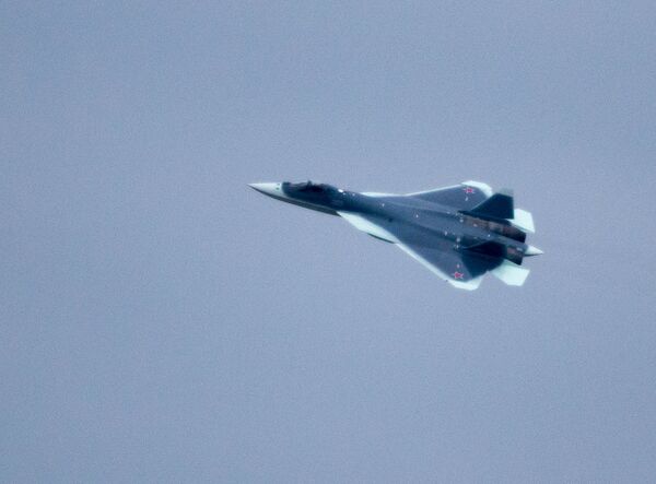 Uno de los prototipos del Su-57 usado para las pruebas del radar AESA - Sputnik Mundo