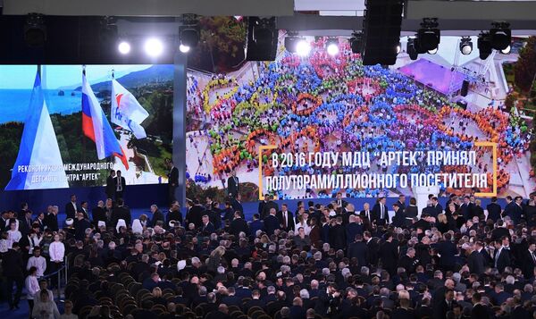 Las líneas maestras para el futuro, en el discurso de Putin - Sputnik Mundo