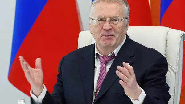 El candidato a la Presidencia de la Federación de Rusia por el Partido Liberal Demócrata de Rusia (LDPR, por sus siglas en ruso), Vladímir Zhirinovski, en el Centro Nacional para la Gestión de Crisis del Ministerio de Emergencias, Moscú