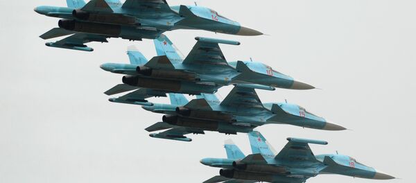 Cazas rusos Su-34 (archivo) - Sputnik Mundo