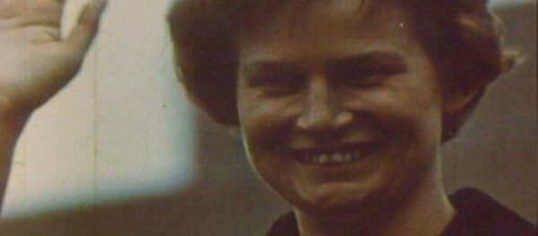 La primera mujer cosmonauta del planeta celebra su 81 cumpleaños - Sputnik Mundo