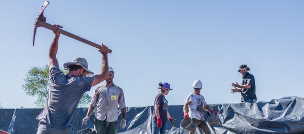 Tubos de ventilación aislamiento espuma - escuela sustentable Mar Chiquita - Argentina - Sputnik Mundo