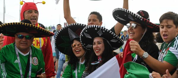Hinchas mexicanos (archivo) - Sputnik Mundo