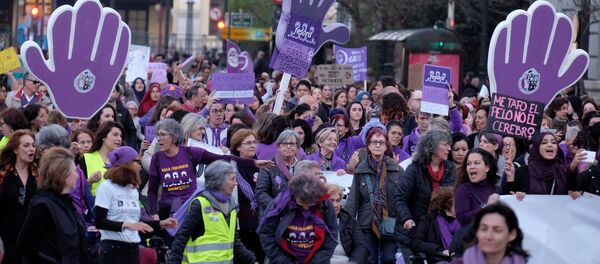 Manifestación feminista en España Manifestación feminista en España - Sputnik Mundo
