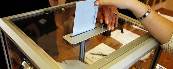 Una urna de votación - Sputnik Mundo