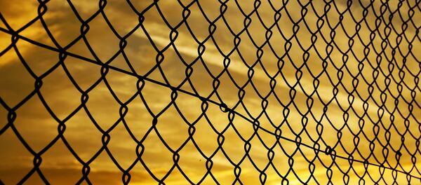 Una valla, imagen referencial - Sputnik Mundo