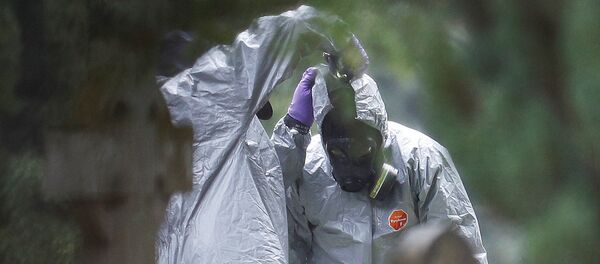 Agentes de los servicios de emergencia del Reino Unido - Sputnik Mundo