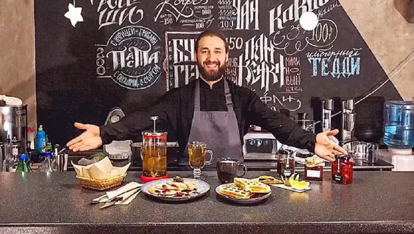 ¿Tomar un café hecho por un sacerdote? En Rusia todo es posible - Sputnik Mundo