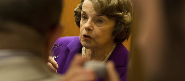 La senadora estadounidense Dianne Feinstein La senadora estadounidense Dianne Feinstein - Sputnik Mundo