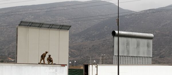 Prototipos del muro fronterizo - Sputnik Mundo