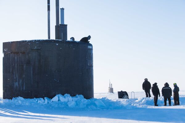 El USS Hartford en el mar de Beaufort (Alaska) - Sputnik Mundo