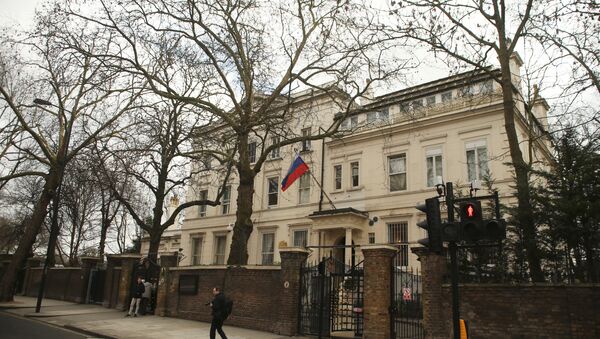 La embajada de Rusia en Londres, Reino Unido - Sputnik Mundo