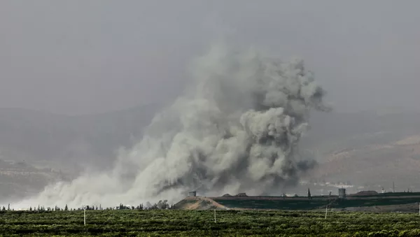 Bombardeos en Afrín, Siria - Sputnik Mundo
