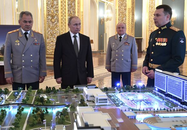 Presentación de la tecnópolis militar rusa Era  - Sputnik Mundo