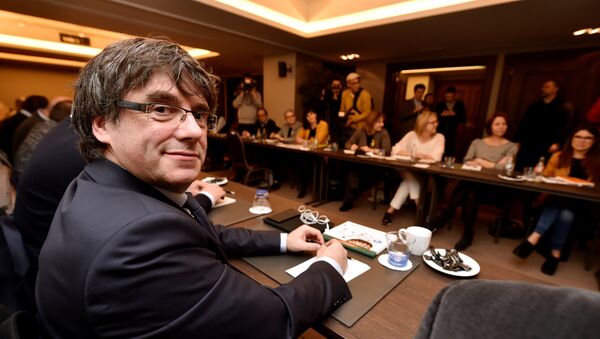 Carles Puigdemont, el expresidente catalán - Sputnik Mundo