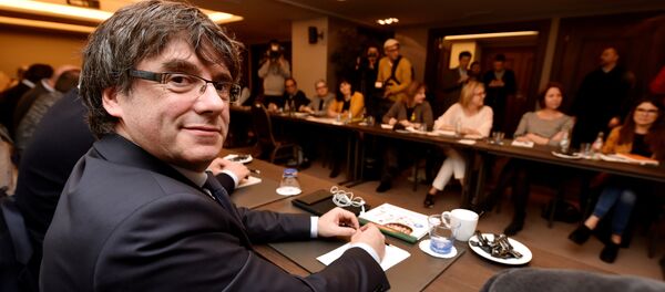 Carles Puigdemont, el expresidente catalán - Sputnik Mundo