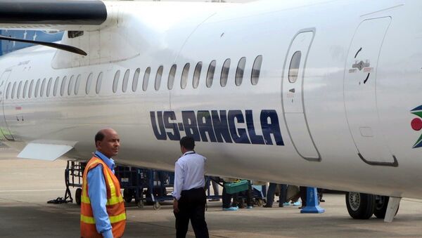 Un avión de la línea aérea US-Bangla Un avión de la línea aérea US-Bangla - Sputnik Mundo