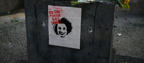 Un retrato de Marielle Franco, la consejal brasileña asesinada - Sputnik Mundo