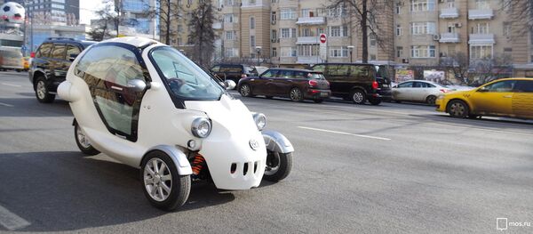 Vehículo eléctrico de tres ruedas ruso - Sputnik Mundo