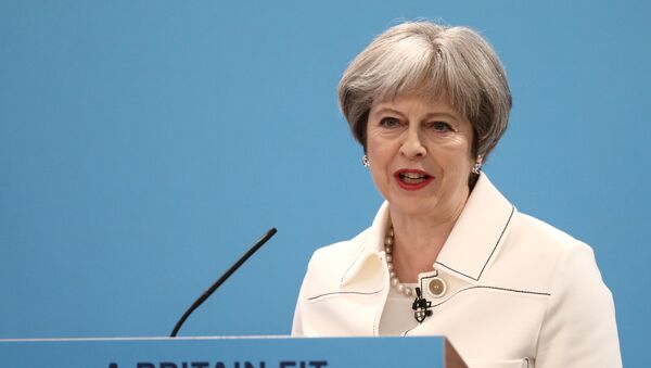 Theresa May, primera ministra del Reino Unido - Sputnik Mundo