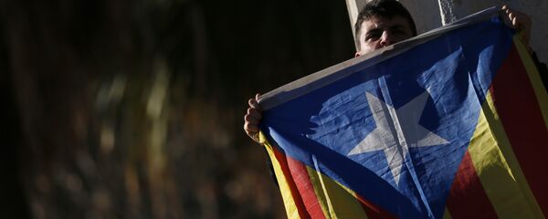 Estelada, bandera independentista de Cataluña Estelada, bandera independentista de Cataluña - Sputnik Mundo