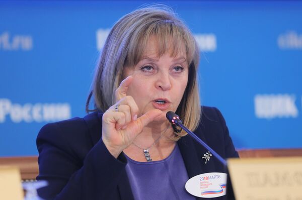 De acuerdo con la jefa de la Comisión Electoral de Rusia, Ela Pamfílova, para el 19 de marzo, por sospecha de fraude han sido anulados los resultados de las votaciones en cinco colegios electorales, de los casi 100.000 abiertos por todo el país y en el extranjero. - Sputnik Mundo