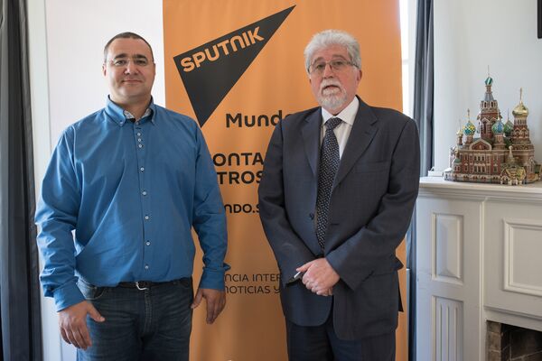Firma del convenio entre la agencia Sputnik y la agencia de noticias uruguaya UY Press - Sputnik Mundo