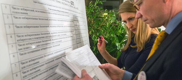 El recuento de votos en las elecciones presidenciales de Rusia (archivo) - Sputnik Mundo