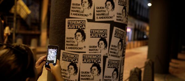 Unos retratos de Marielle Franco, la consejala brasileña asesinada - Sputnik Mundo