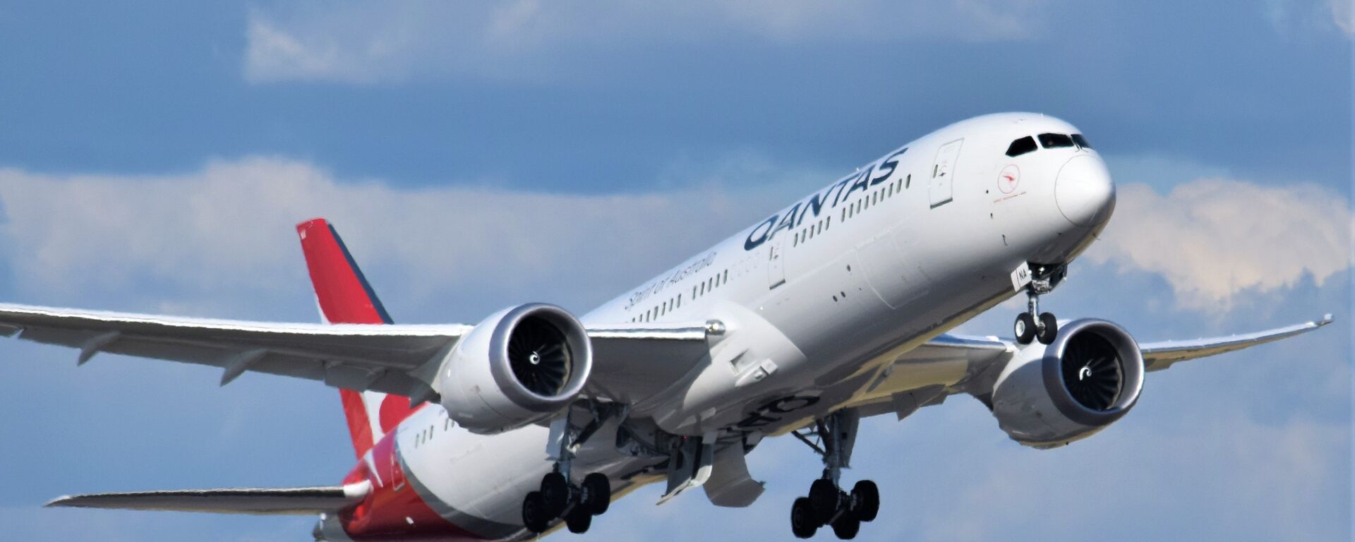 El Boeing-787 Dreamliner de la aerolínea Qantas - Sputnik Mundo, 1920, 14.10.2021