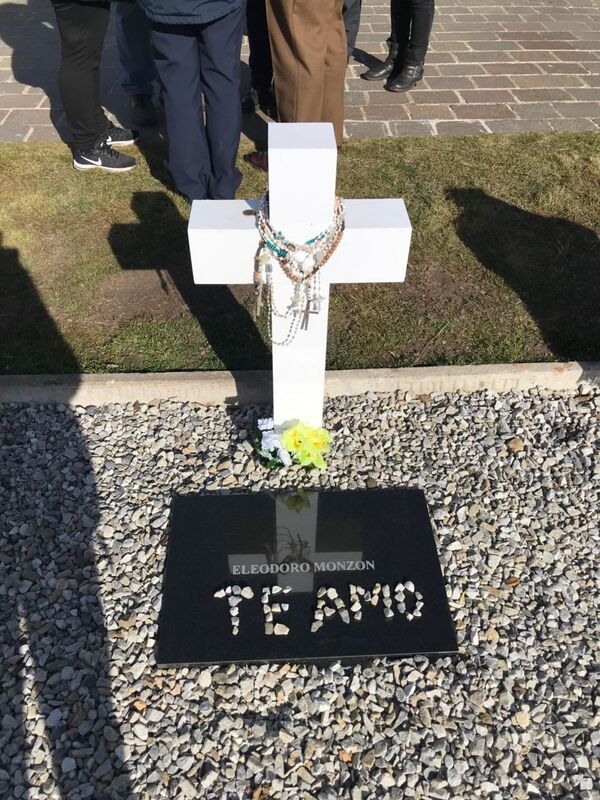 Tumba del soldado argentino caído en Malvinas Eleodoro Monzón Tumba del soldado argentino caído en Malvinas Eleodoro Monzón - Sputnik Mundo