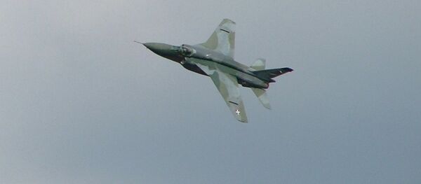 Un avión J-22 Orao de la Fuerza Aérea de Serbia - Sputnik Mundo