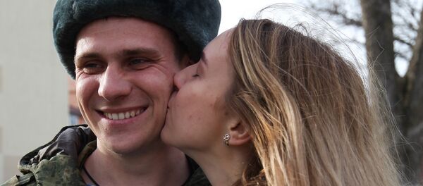 Una pareja rusa - Sputnik Mundo