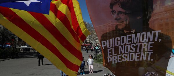 El retrato del expresidente catalán Carles Puigdemont - Sputnik Mundo