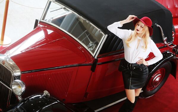 Bikinis, amor animal y una propuesta de matrimonio: las mejores imágenes que nos deja marzo Bikinis, amor animal y una propuesta de matrimonio: las mejores imágenes que nos deja marzo - Sputnik Mundo