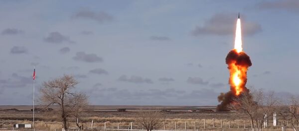 Ponen a prueba nuevo misil antibalístico ruso - Sputnik Mundo