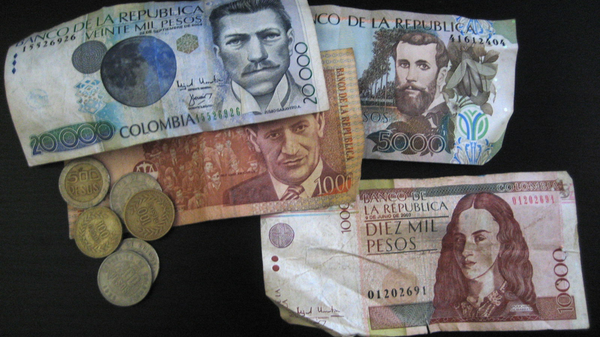 Pesos colombianos - Sputnik Mundo